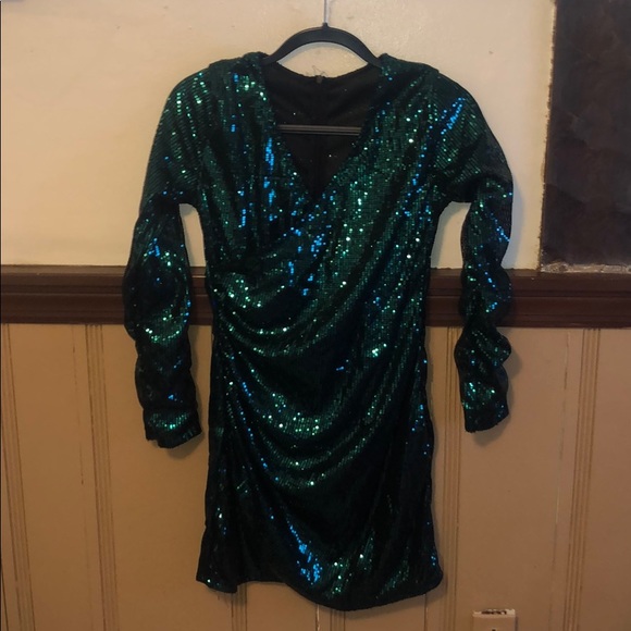 MiaStyle wrap around dress - Picture 2 of 3